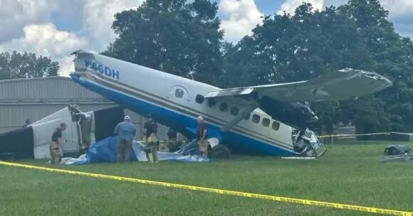 AVIÓN CON 20 PASAJEROS SE ESTRELLA EN TENNESSEE: OTRO ACCIDENTE AÉREO EN ESTADOS UNIDOS AVIÓN CON 20 PASAJEROS SE ESTRELLA EN TENNESSEE: OTRO ACCIDENTE AÉREO EN ESTADOS UNIDOS