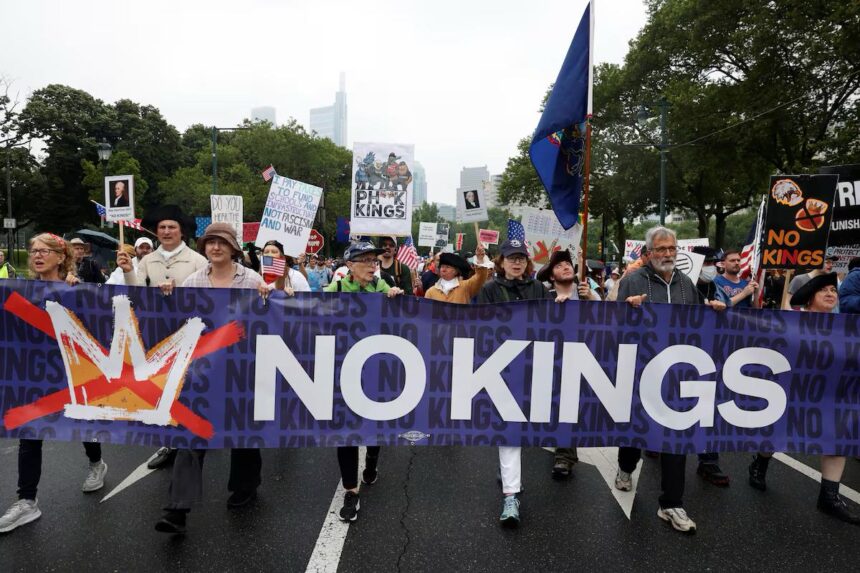 ASÍ FUERON LAS PROTESTAS ‘NO KINGS’ Y EL DESFILE MILITAR DE DONALD TRUMP