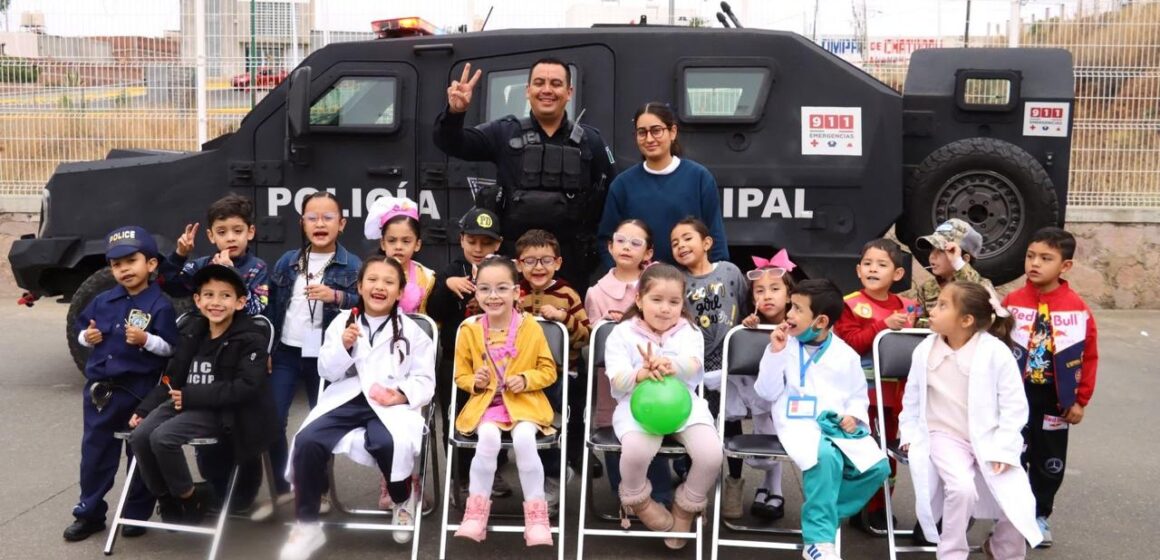PARTICIPA POLICÍA DE ZACATECAS CAPITAL, EN DÍA DE LAS PROFESIONES DEL COLEGIO IDALTU