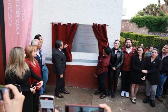 REINAUGURA GOBERNADOR DAVID MONREAL ALBERCA OLÍMPICA Y PABELLÓN DE GIMNASIA EN INCUFIDEZ