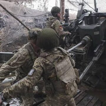 EE.UU. SUSPENDE ALGUNOS ENVÍOS DE ARMAS A UCRANIA TRAS REVISIÓN DE SU GASTO MILITAR EE.UU. SUSPENDE ALGUNOS ENVÍOS DE ARMAS A UCRANIA TRAS REVISIÓN DE SU GASTO MILITAR