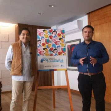 REGRESA A LA CAPITAL EL PREMIO MUNICIPAL DE LA JUVENTUD DE ZACATECAS REGRESA A LA CAPITAL EL PREMIO MUNICIPAL DE LA JUVENTUD DE ZACATECAS