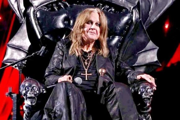OZZY OSBOURNE Y BLACK SABBATH DICEN ADIÓS EN GRAN CONCIERTO EN BIRMINGHAM, INGLATERRA OZZY OSBOURNE Y BLACK SABBATH DICEN ADIÓS EN GRAN CONCIERTO EN BIRMINGHAM, INGLATERRA