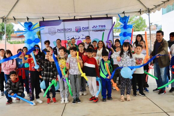 INAUGURA KARLA ESTRADA CURSO DE VERANO 2025 DEL AYUNTAMIENTO DE ZACATECAS INAUGURA KARLA ESTRADA CURSO DE VERANO 2025 DEL AYUNTAMIENTO DE ZACATECAS