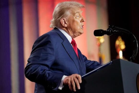 TRUMP DICE QUE EEUU ULTIMA UN ACUERDO COMERCIAL CON CHINA Y APUNTA A ARANCELES DIRECTOS PARA OTROS TRUMP DICE QUE EEUU ULTIMA UN ACUERDO COMERCIAL CON CHINA Y APUNTA A ARANCELES DIRECTOS PARA OTROS