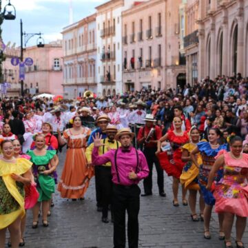 ZACATECAS SE VISTE DE COLOR Y TRADICIÓN CON LA INAUGURACIÓN DEL 28 FESTIVAL ZACATECAS DEL FOLCLOR INTERNACIONAL
