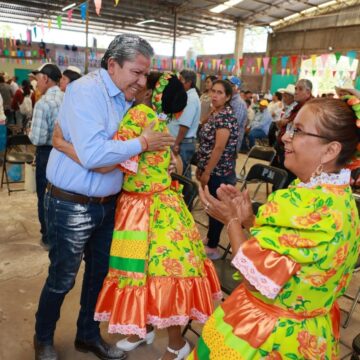 ENTREGA GOBERNADOR DAVID MONREAL ÁVILA TARJETAS FAIS A PUEBLOS Y COMUNIDADES INDÍGENAS EN CICACALCO, TLALTENANGO ENTREGA GOBERNADOR DAVID MONREAL ÁVILA TARJETAS FAIS A PUEBLOS Y COMUNIDADES INDÍGENAS EN CICACALCO, TLALTENANGO