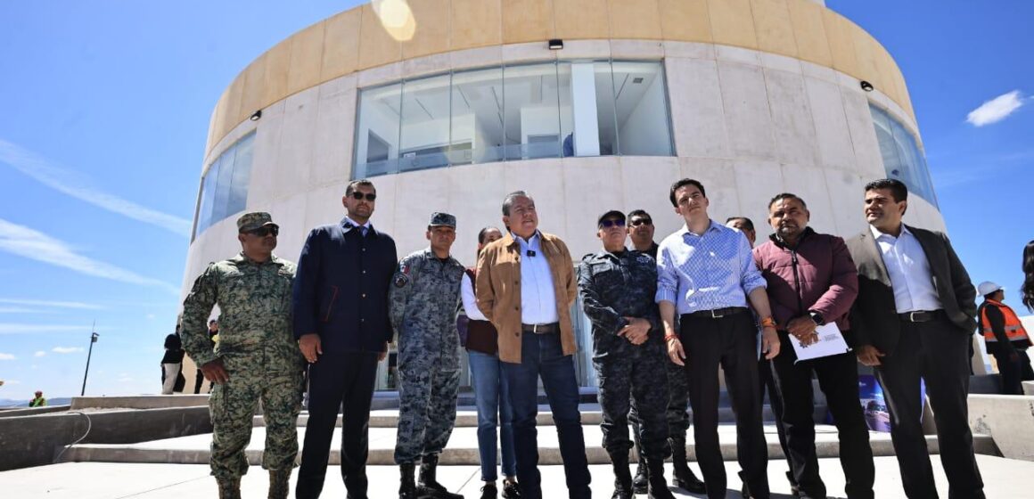 SUPERVISA GOBERNADOR DAVID MONREAL EL C5I ZACATECAS, UNO DE LOS CENTROS DE INTELIGENCIA MÁS MODERNOS DEL PAÍS