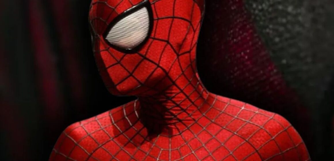 TOM HOLLAND COMPARTE UN VISTAZO DEL NUEVO TRAJE QUE USARÁ EN «SPIDER-MAN: BRAND NEW DAY»