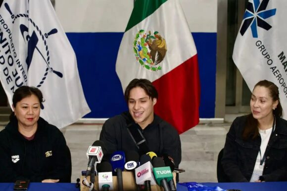 YA EN MÉXICO EL MULTIMEDALLISTA MUNDIAL OSMAR OLVERA: «SÍ SE PUDO»