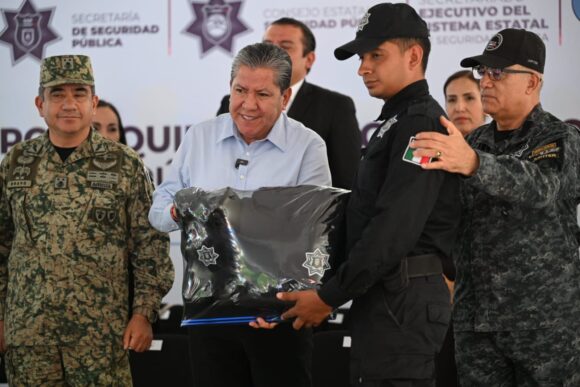 DIGNIFICA GOBERNADOR DAVID MONREAL A CORPORACIONES DE SEGURIDAD PÚBLICA MUNICIPALES DE LA REGIÓN NOROESTE