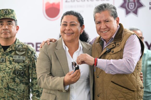 DAVID MONREAL ENTREGA APOYOS Y EQUIPAMIENTO POR MÁS DE 33 MDP A CORPORACIONES DE SEGURIDAD DEL SUROESTE