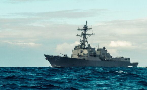 TRUMP DESPLIEGA FUERZAS FEDERALES EN EL MAR CARIBE CONTRA LOS CÁRTELES DE LA DROGA