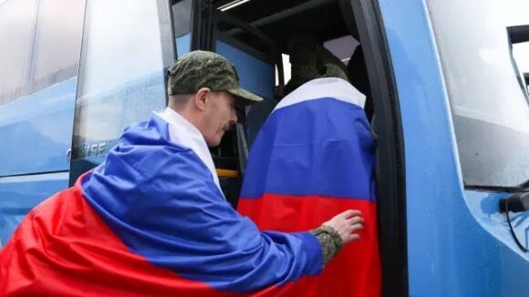 RUSIA Y UCRANIA INTERCAMBIARON 292 PRISIONEROS DE GUERRA ESTE DOMINGO