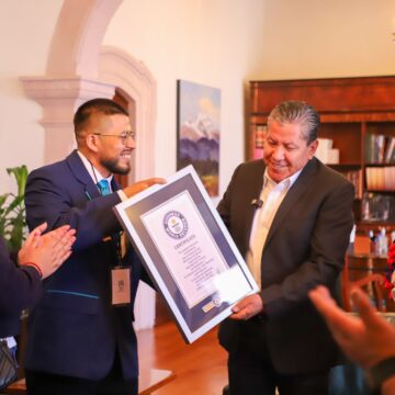 ZACATECAS OBTIENE EL RÉCORD GUINNESS CON LAS MORISMAS DE BRACHO COMO LA REPRESENTACIÓN MÁS GRANDE DEL MUNDO ZACATECAS OBTIENE EL RÉCORD GUINNESS CON LAS MORISMAS DE BRACHO COMO LA REPRESENTACIÓN MÁS GRANDE DEL MUNDO