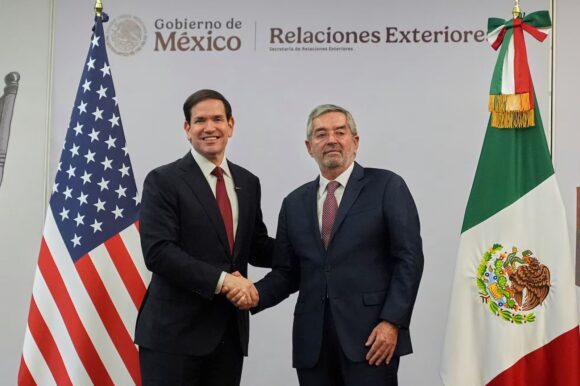 MARCO RUBIO: “NO HAY NINGÚN GOBIERNO QUE ESTÉ COOPERANDO MÁS CON NOSOTROS QUE EL GOBIERNO DE MÉXICO”