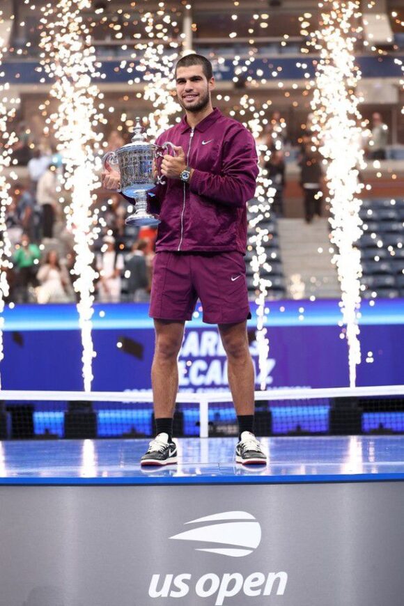 CARLOS ALCARAZ VENCE A JANNIK SINNER Y SE CORONA EN EL US OPEN