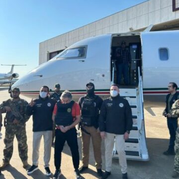 PARAGUAY EXPULSA A HERNÁN BERMÚDEZ REQUENA, LÍDER DE LA BARREDORA; SERÁ DETENIDO CUANDO PISE MÉXICO PARAGUAY EXPULSA A HERNÁN BERMÚDEZ REQUENA, LÍDER DE LA BARREDORA; SERÁ DETENIDO CUANDO PISE MÉXICO