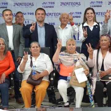 EL CAMBIO SE NOTA: MÁS DE 140 FAMILIAS DE ZACATECAS AHORA TIENEN TRANQUILIDAD SOBRE SU PATRIMONIO EL CAMBIO SE NOTA: MÁS DE 140 FAMILIAS DE ZACATECAS AHORA TIENEN TRANQUILIDAD SOBRE SU PATRIMONIO