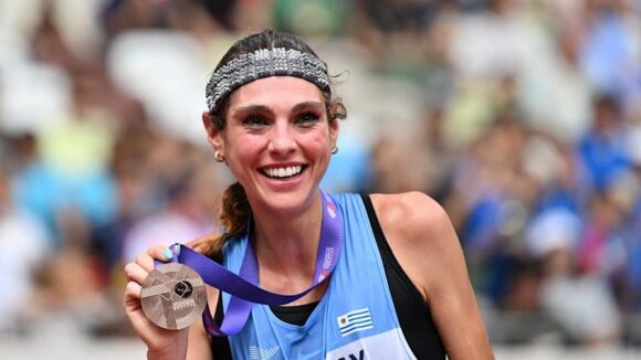 LA ESPAÑOLA AITANA BONMATÍ CONQUISTA SU TERCER BALÓN DE ORO CONSECUTIVO