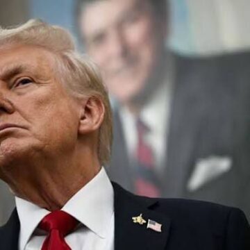 AMAGA TRUMP CON «APLASTAR A LA IZQUIERDA RADICAL» QUE INVADE POR DENTRO A EU AMAGA TRUMP CON «APLASTAR A LA IZQUIERDA RADICAL» QUE INVADE POR DENTRO A EU