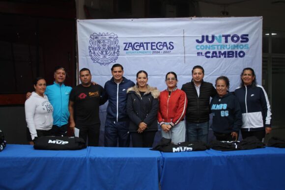 AYUNTAMIENTO DE ZACATECAS RESPALDA A MAESTROS EN LA CANCHA Y EN LAS AULAS