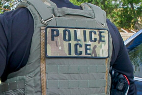 EE.UU. DENUNCIA QUE CÁRTELES OFRECEN 10 MIL DÓLARES POR MATAR A AGENTES DE ICE EE.UU. DENUNCIA QUE CÁRTELES OFRECEN 10 MIL DÓLARES POR MATAR A AGENTES DE ICE
