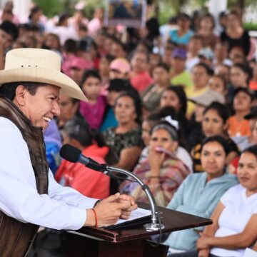 RECONOCE GOBERNADOR DAVID MONREAL ÁVILA A COMITÉS DE CORAZÓN CONTENTO POR IMPULSAR EL BIENESTAR DE ZACATECAS