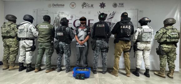 DETIENEN FUERZAS DE SEGURIDAD A 11 PERSONAS Y ASEGURAN ARMAMENTO, DROGA Y VEHÍCULO, EN DIVERSAS ACCIONES OPERATIVAS EN TABASCO