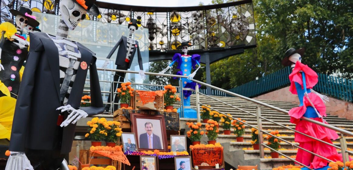 CON EVENTOS ARTÍSTICOS Y CULTURALES DA INICIO EL FESTIVAL “ENTRE VIVOS Y MUERTOS” EN ZACATECAS CON EVENTOS ARTÍSTICOS Y CULTURALES DA INICIO EL FESTIVAL “ENTRE VIVOS Y MUERTOS” EN ZACATECAS