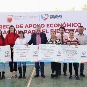 CON INVERSIÓN SUPERIOR A 13 MDP, ENTREGA GOBERNADOR DAVID MONREAL RECURSOS PARA UNIFORMES ESCOLARES EN FRESNILLO
