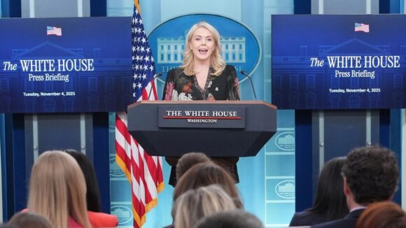 CONTINUAMENTE PRESIONAMOS A MÉXICO SOBRE SEGURIDAD DICE CASA BLANCA EN RELACIÓN A URUAPAN