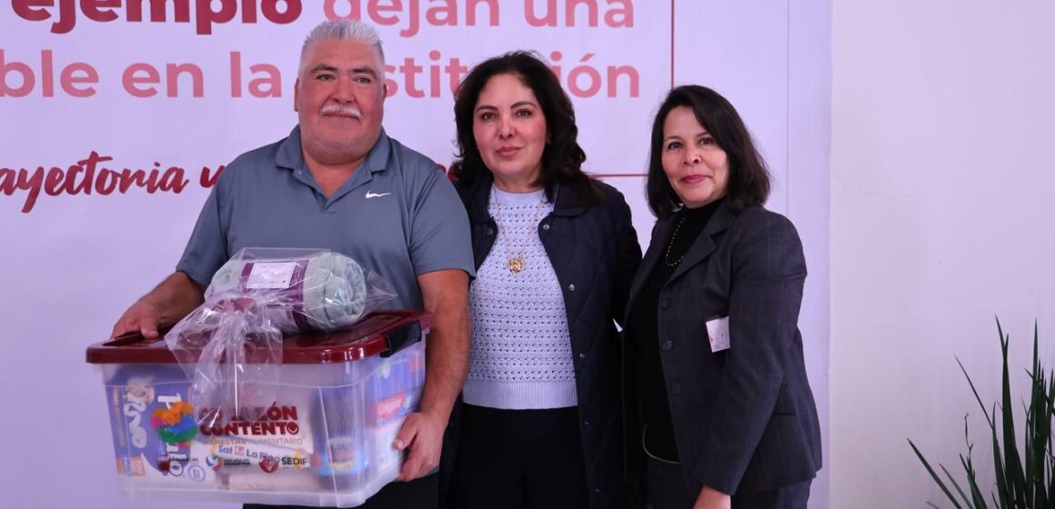 RECONOCE GOBIERNO DE ZACATECAS A TRABAJADORES QUE CULMINAN SU CICLO LABORAL AL SERVICIO PÚBLICO