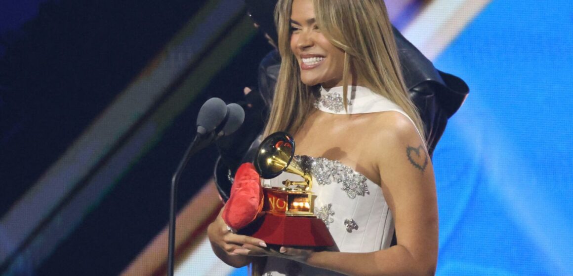 BAD BUNNY GRANDE, ALEJANDRO SANZ SORPRENDE Y KAROL G DESLUMBRA EN LOS LATIN GRAMMY