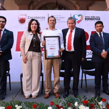 ENTREGA EL GOBERNADOR DAVID MONREAL, PREMIO ESTATAL DEL DEPORTE