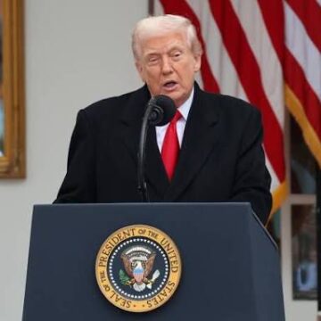 TRUMP HABLA SOBRE LAS ELECCIONES EN HONDURAS Y PIDE «LUCHAR CONTRA MADURO» Y LOS «NARCOCOMUNISTAS