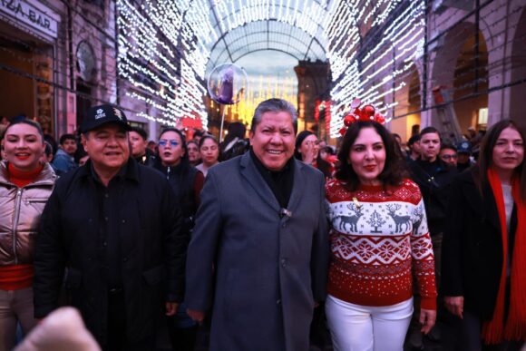 INUNDA LA MAGIA DE LA NAVIDAD EL CENTRO HISTÓRICO CON FESTIVAL DE LUCES ZACATECAS 2025