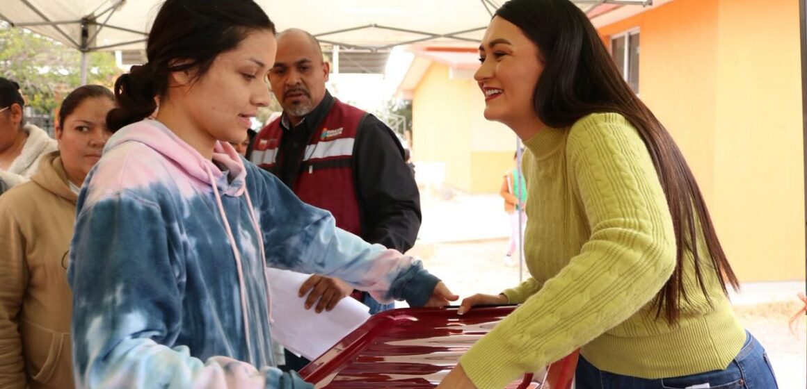 FORTALECE GOBERNADOR DAVID MONREAL POLÍTICA SOCIAL DEL AÑO DEL BIENESTAR, CON ENTREGA DE CANASTAS BÁSICAS EN FRESNILLO