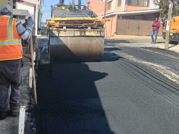 AYUNTAMIENTO INTERVIENE 30 MIL METROS CUADRADOS DE CALLES EN LA CAPITAL AYUNTAMIENTO INTERVIENE 30 MIL METROS CUADRADOS DE CALLES EN LA CAPITAL