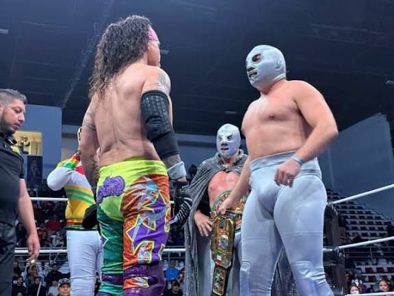 SANTO JUNIOR SE JUGARÁ LA MÁSCARA ANTE ÁNGEL BLANCO JR. EL 13 DE DICIEMBRE EN EL PALACIO DE LOS DEPORTES