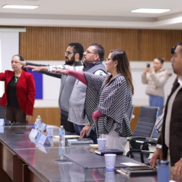 MIGUEL VARELA TOMA PROTESTA AL COMITÉ DE CONTROL INTERNO Y REAFIRMA COMPROMISO CON LA TRANSPARENCIA MIGUEL VARELA TOMA PROTESTA AL COMITÉ DE CONTROL INTERNO Y REAFIRMA COMPROMISO CON LA TRANSPARENCIA