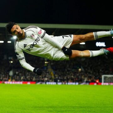 RAÚL JIMÉNEZ SE AFIANZA ENTRE LOS MÁXIMOS ANOTADORES LATINOAMERICANOS DE LA PREMIER