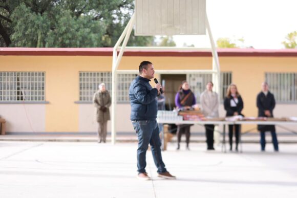 MIGUEL VARELA MODERNIZA ESCUELAS Y REFUERZA SEGURIDAD DE LA NIÑEZ ZACATECANA MIGUEL VARELA MODERNIZA ESCUELAS Y REFUERZA SEGURIDAD DE LA NIÑEZ ZACATECANA