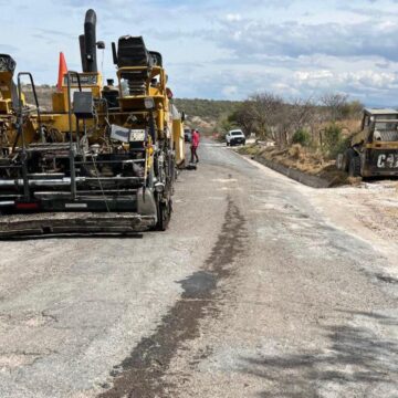 AVANZA GOBIERNO DE ZACATECAS PROGRAMA RESCATE CARRETERO; REHABILITA CARRETERA JALPA – TLALTENANGO