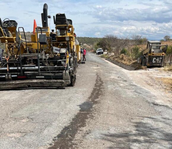 AVANZA GOBIERNO DE ZACATECAS PROGRAMA RESCATE CARRETERO; REHABILITA CARRETERA JALPA – TLALTENANGO AVANZA GOBIERNO DE ZACATECAS PROGRAMA RESCATE CARRETERO; REHABILITA CARRETERA JALPA – TLALTENANGO