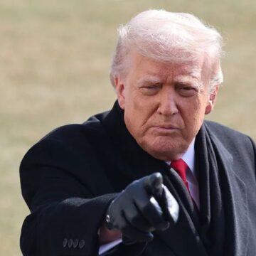 TRUMP AFIRMA QUE LA FLOTA ENVIADA A IRÁN ESTÁ LISTA PARA ACTUAR, COMO EN VENEZUELA