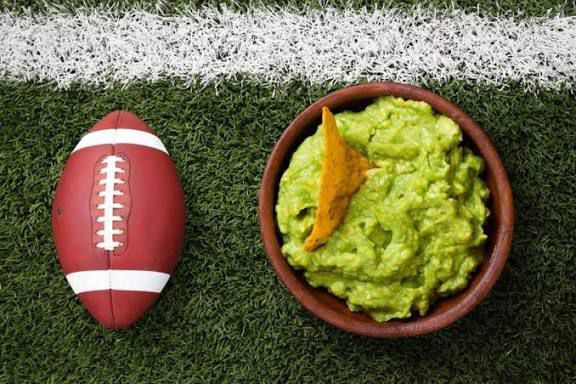 EXTORSIÓN GOLPEA HASTA EN 5% CADENA DE VALOR DEL AGUACATE, LA ESTRELLA DEL SUPER BOWL