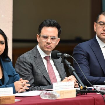 PRESENTA GOBIERNO DE ZACATECAS PROGRAMA ESTATAL DE BÚSQUEDA DE PERSONAS DESAPARECIDAS PRESENTA GOBIERNO DE ZACATECAS PROGRAMA ESTATAL DE BÚSQUEDA DE PERSONAS DESAPARECIDAS