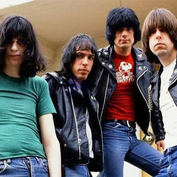 SE CUMPLEN 50 AÑOS DEL PRIMER ÁLBUM DE THE RAMONES, BANDA ESTANDARTE DEL PUNK