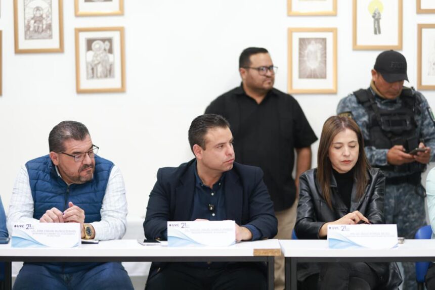 MIGUEL VARELA COLABORARÁ CON EL GOBIERNO ESTATAL Y EMPRESARIOS PARA UN FESTIVAL CULTURAL ORDENADO, LIMPIO Y SEGURO MIGUEL VARELA COLABORARÁ CON EL GOBIERNO ESTATAL Y EMPRESARIOS PARA UN FESTIVAL CULTURAL ORDENADO, LIMPIO Y SEGURO